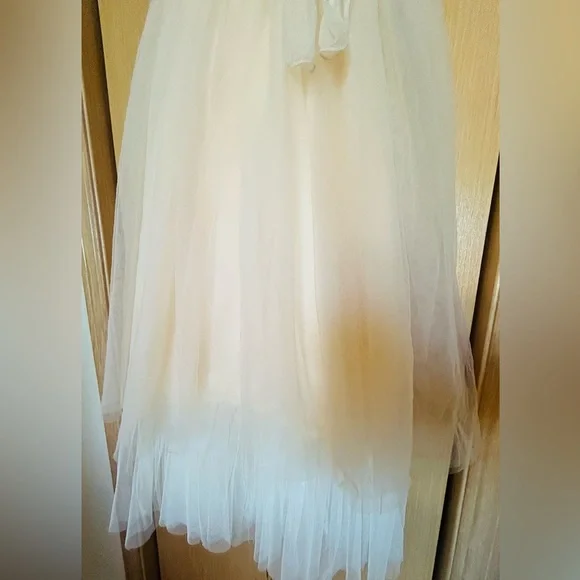 Elegant Cream Long Flower Girl Dress - Picture 5 of 7